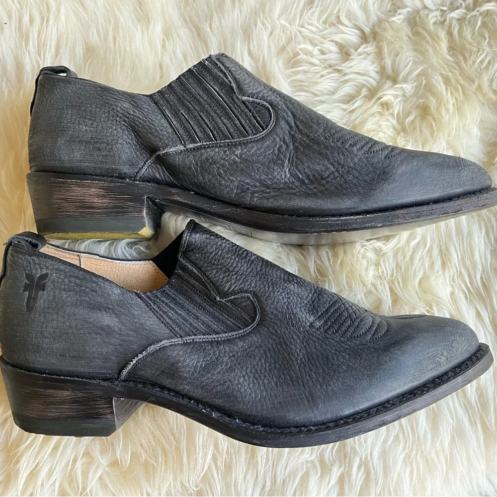 Frye Black Leather Pointed Western Ankle Booties - Picture 3 of 9